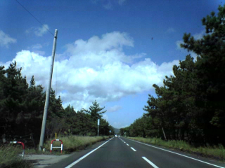 雲の下へ急げ～...というのも暑くて ^^;