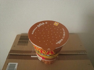 これは食べ物...ハンバーガー風味のカップ麺
意外な程に再現度が高くて笑ってしまった