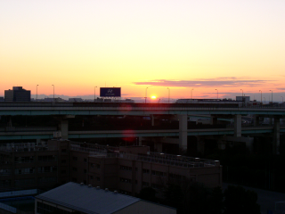 御来光 遠景 ちょっとF開け 微妙にフレアが出てる